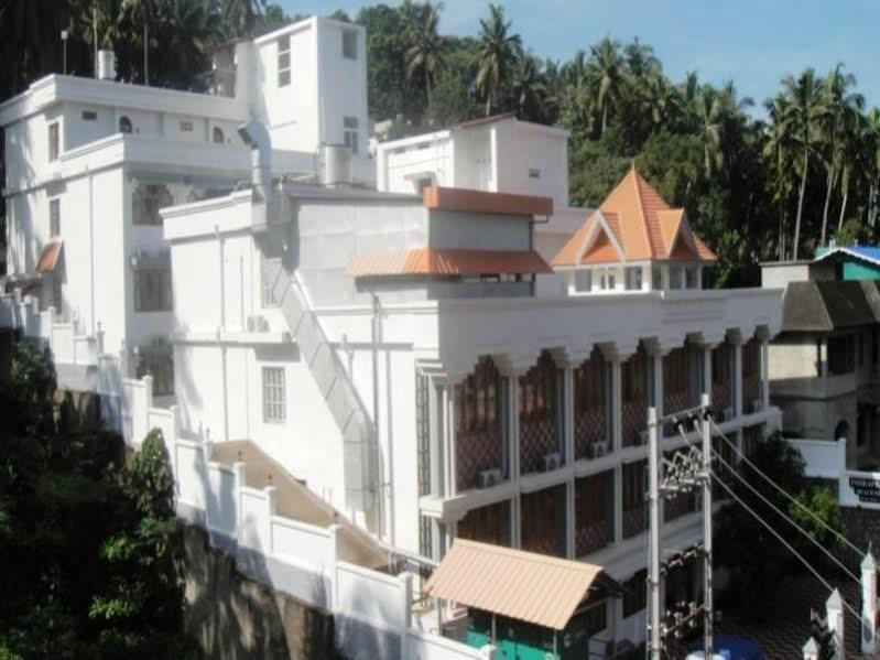 Indraprastha Beach Resort Varkala Eksteriør bilde